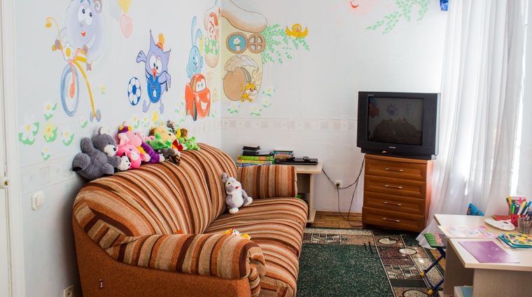 Телевизор в детской комнате санатория Родник. Пятигорск