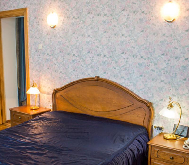 Спальные места в 2 местном 3 комнатном Люксе, Корпус В санатория Родник в Пятигорске