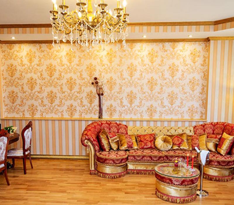 Гостиная в 2 местном 2 комнатном Королевском Люксе санатория Целебный Нарзан. Кисловодск