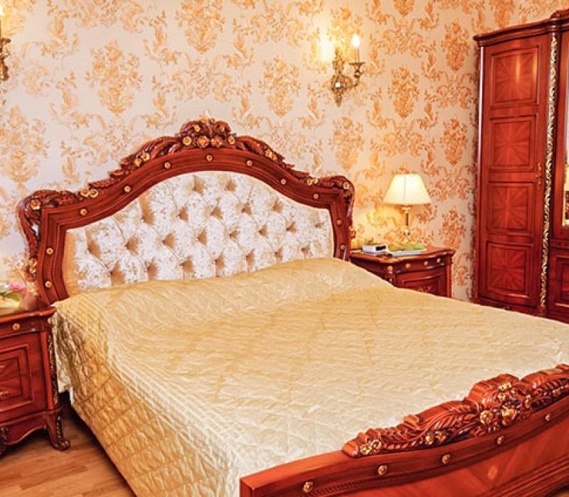 Спальные места в спальне 2 местного 2 комнатного Королевского Люкса в санатории Целебный Нарзан. Кисловодск