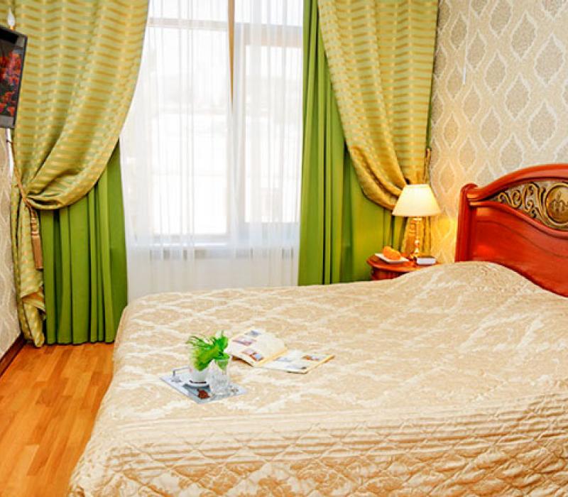 Спальня 2 местного 2 комнатного Синдика Люкса в санатории Целебный Нарзан. Кисловодск