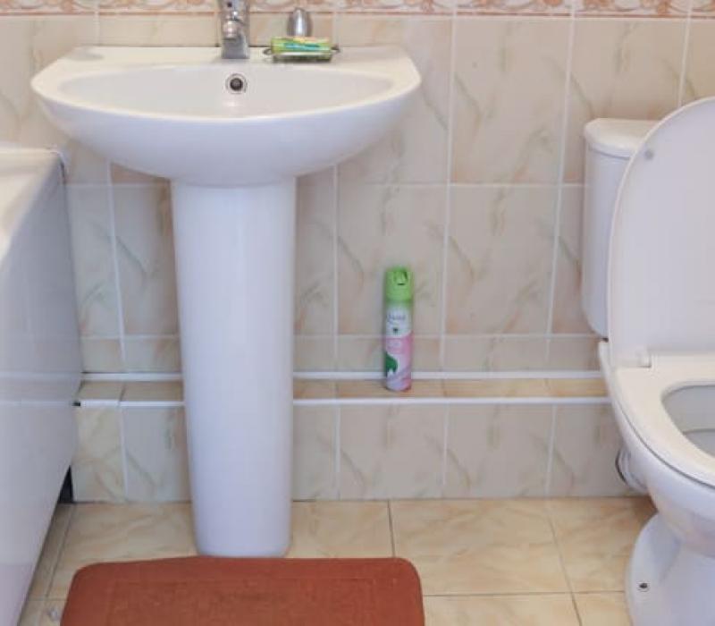 Ванная комната в 2 местном 2 комнатном Люксе улучшенном санатория Украина в Ессентуках