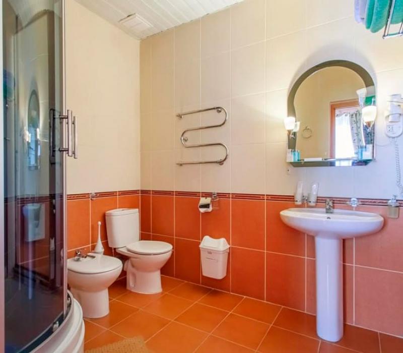 Ванная комната в 2 местном 2 комнатном Люксе, Корпус 4 санатория Лермонтова в Пятигорске