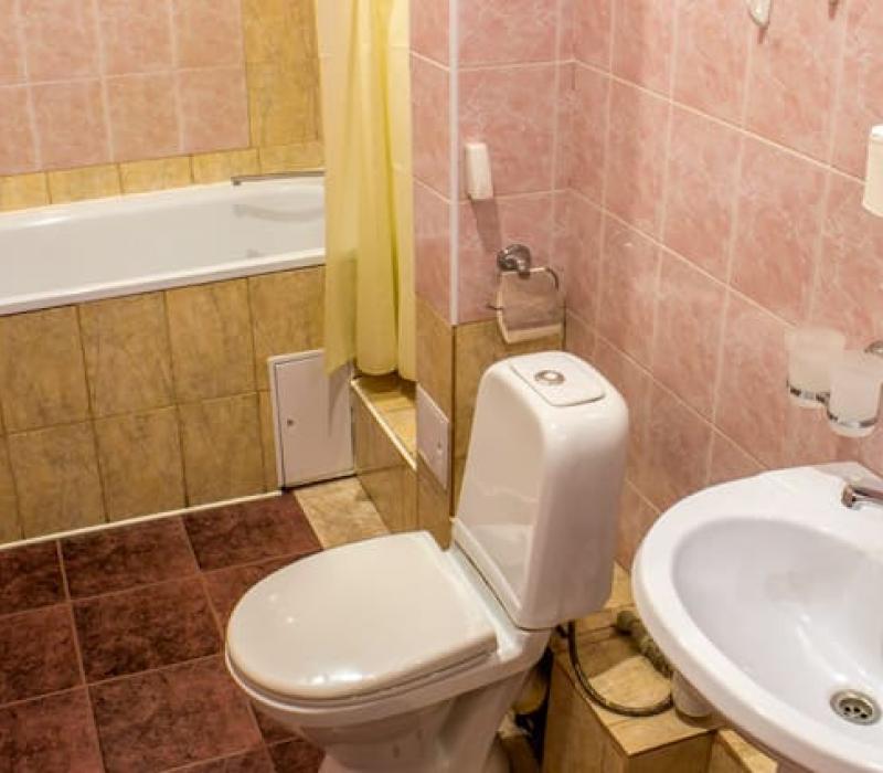 Ванная комната в 2 местном 2 комнатном Люксе, Корпус 1 санатория Шахтер в Ессентуках