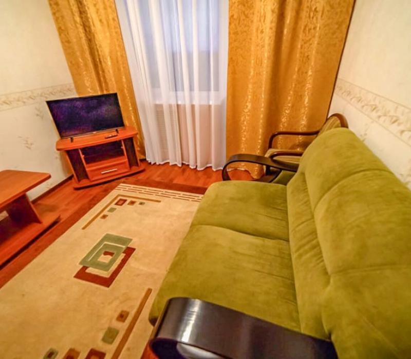 Интерьер гостиной 2 местного 2 комнатного 1 категории, Корпус 2 в санатории Лесная Поляна. Пятигорск