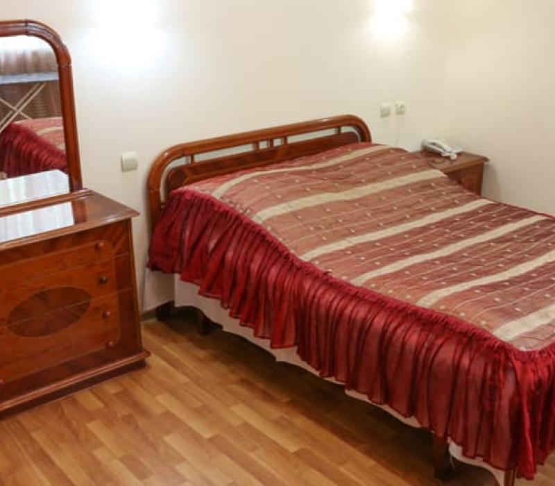 Спальня 2 местного 2 комнатного Полулюкса с балконом санатория Колос. Кисловодск