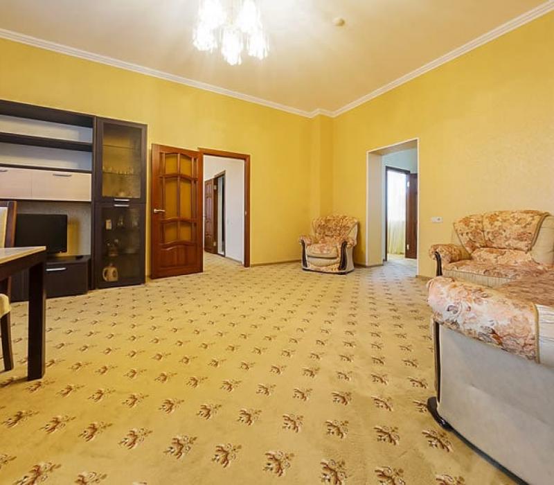 Интерьер гостиной 4 местных 4 комнатных Апартаментов в санатории Кавказ. Кисловодск
