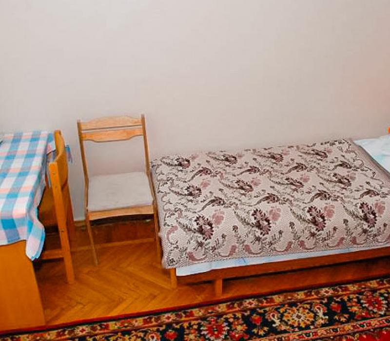 Размещение в 2 местном 1 комнатном 3 категории с удобствами на этаже, Корпус 1 санатория Москва в Кисловодске