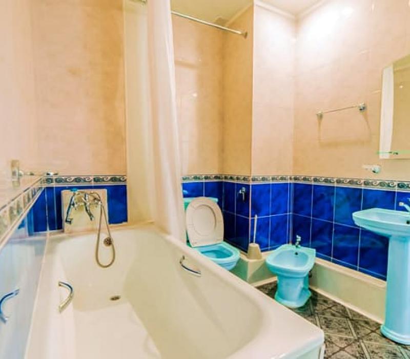 Ванная комната 2 местных 3 комнатных Апартаментов в санатории Машук. Пятигорск 