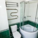 Оснащение ванной комнаты в 1 местном 1 комнатном Стандарте, Корпус 2 санатория Руно в Пятигорске
