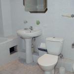 Ванная комната в 2 местном 2 комнатном 1 категории, Корпус 2 санатория Кирова в Кисловодске