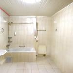Ванная комната в 4 местном 2 комнатном номере Семейный, Коттедж СПА-отеля Русский Дом Дивный 43°39° в Сочи 