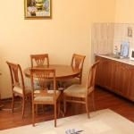 Кухонная зона в 2 местном 2 комнатном Люксе с кухонной зоной и сауной санатория Колос в Кисловодске