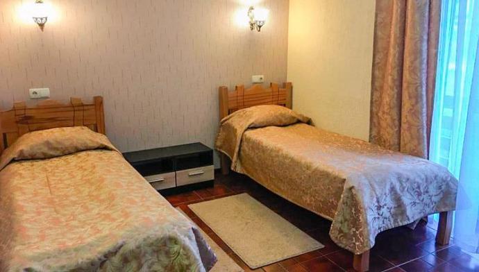 Спальные места в 2 местном, 1 комнатном Стандарте  гостиницы Парк Хаджох. Лаго-Наки