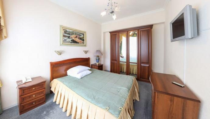 2 местный 2 комнатный. Санаторий Украина. Ессентуки